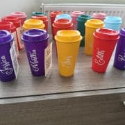 Personalised Coffee Cups with Lids, for Teacher’s gift , Parties, Party bag, and Events – Pack 10/20 – Sorted colours
