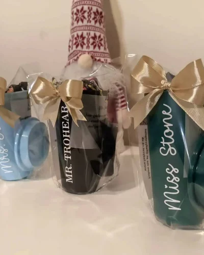 Personalised Coffee Cups with Lids, for Teacher’s gift , Parties, Party bag, and Events – Pack 10/20 – Sorted colours