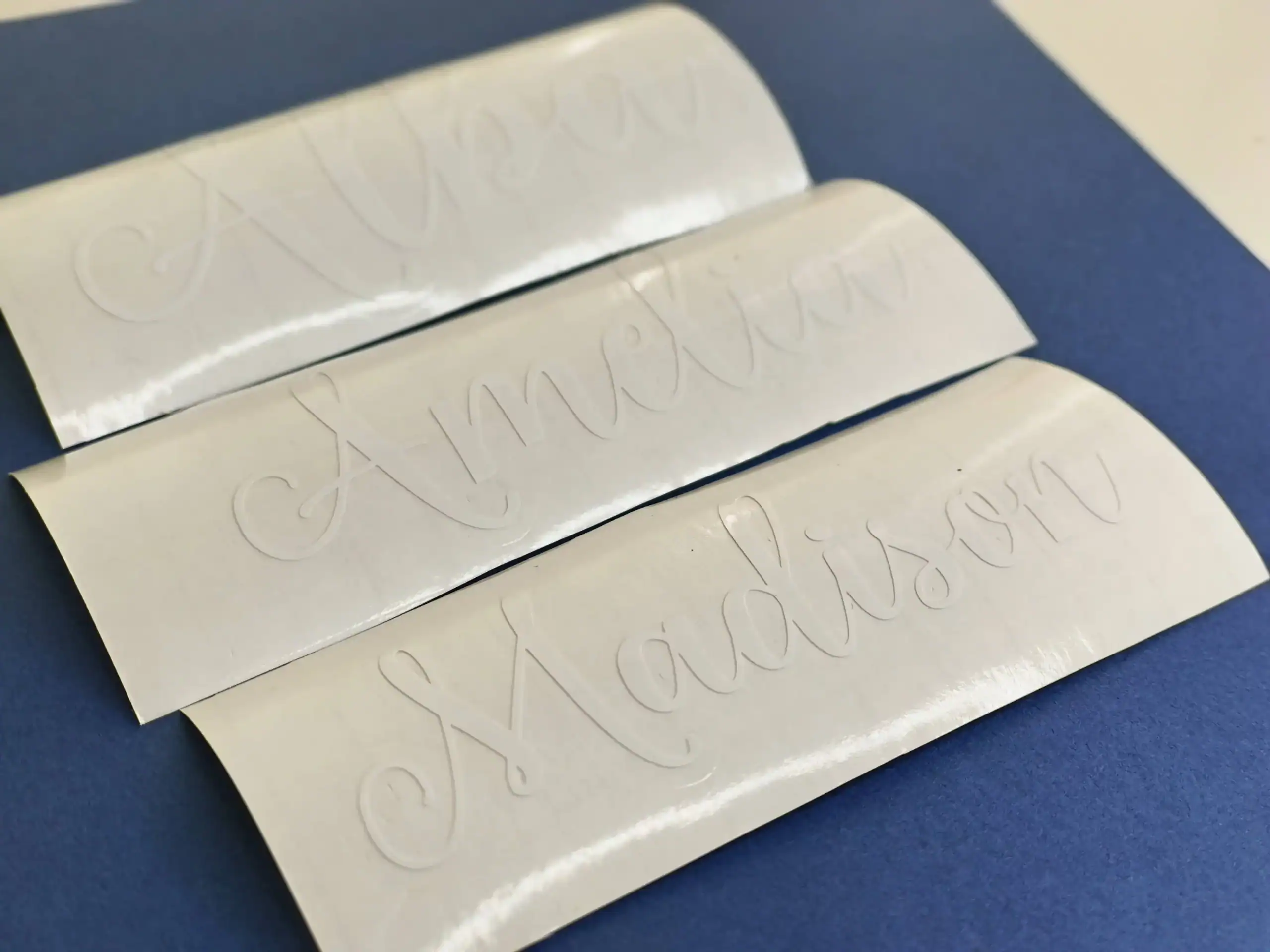 BUNDLE – 15 NAMES – up to 12cm – Vinyl decal sticker personalised – for cups, balloons, party bags, personalisation